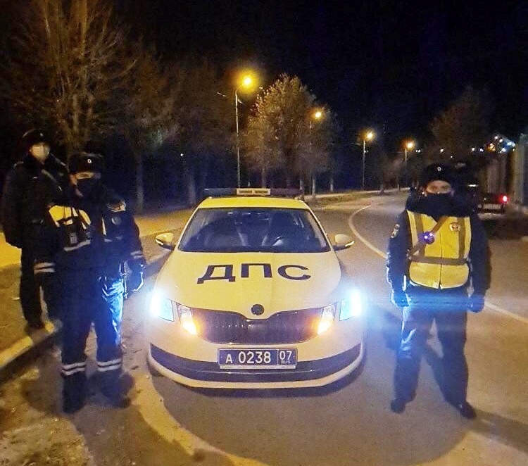 Автоинспекторов Кабардино-Балкарии поблагодарили за помощь на дороге