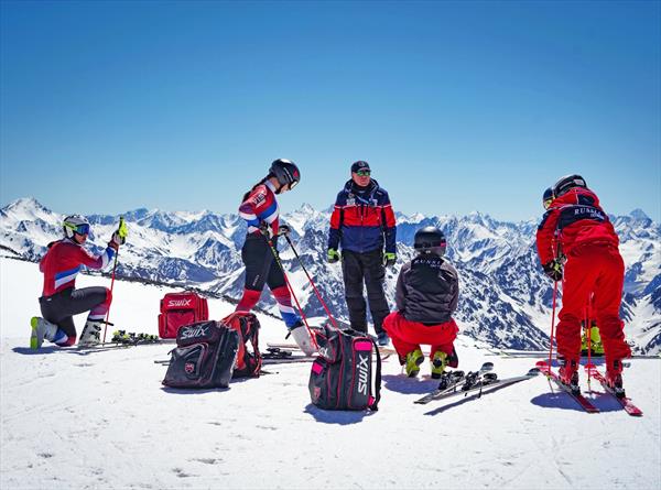 В КБР начались тренировки горнолыжников сборной России