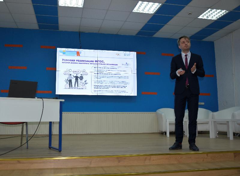 В Нальчике обсуждают формирование функциональной грамотности обучающихся