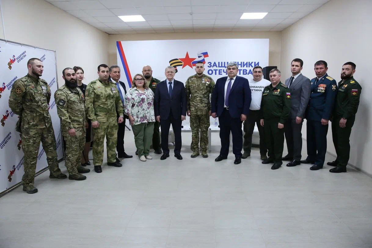 Юрий Чайка провел встречу с участниками СВО и волонтерами из Кабардино-Балкарии, оказывающими помощь бойцам на передовой