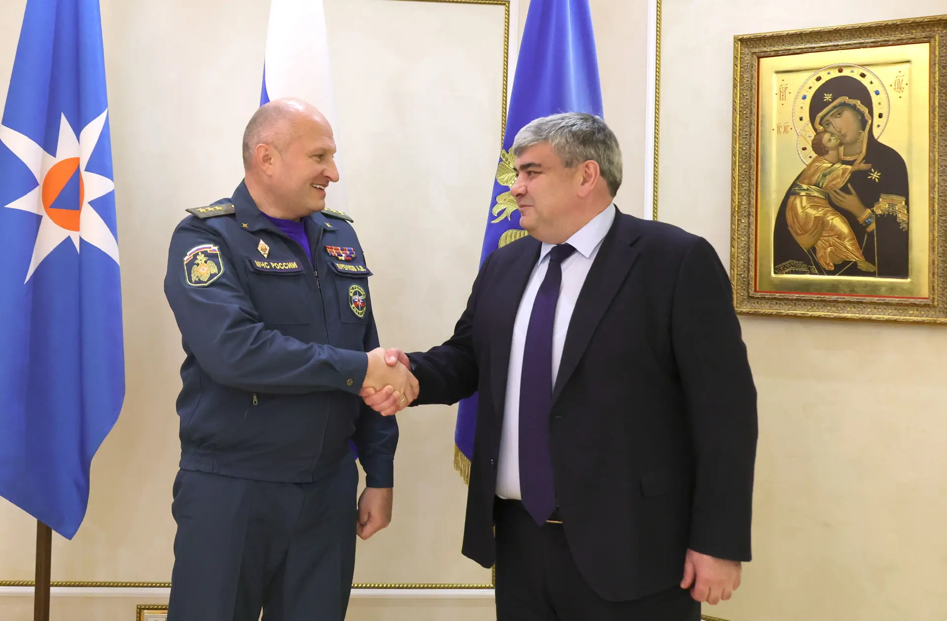 Казбек Коков встретился в Москве с главой МЧС России