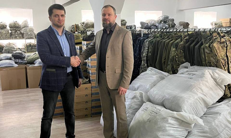 Александр Куренной посетил швейную фабрику «Горец» в Нальчике