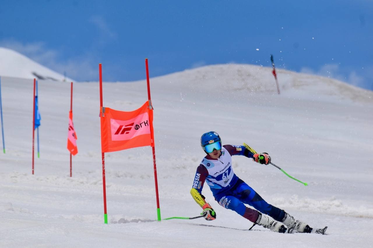 Юные горнолыжники поборются за «Приз Эльбруса» на высоте 4000 метров