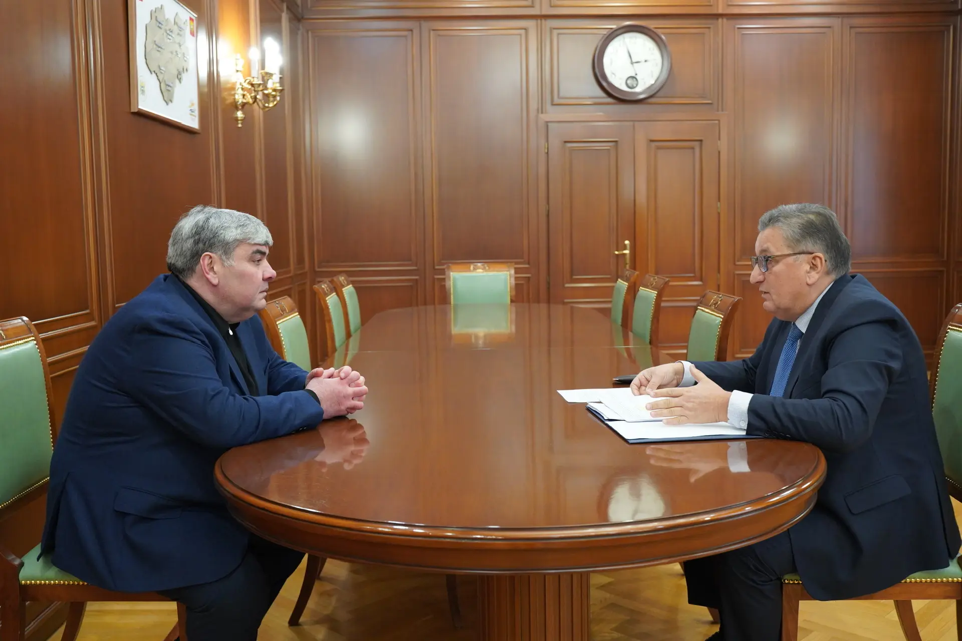 Казбек Коков встретился с руководителем филиала фонда «Защитники Отечества» по КБР