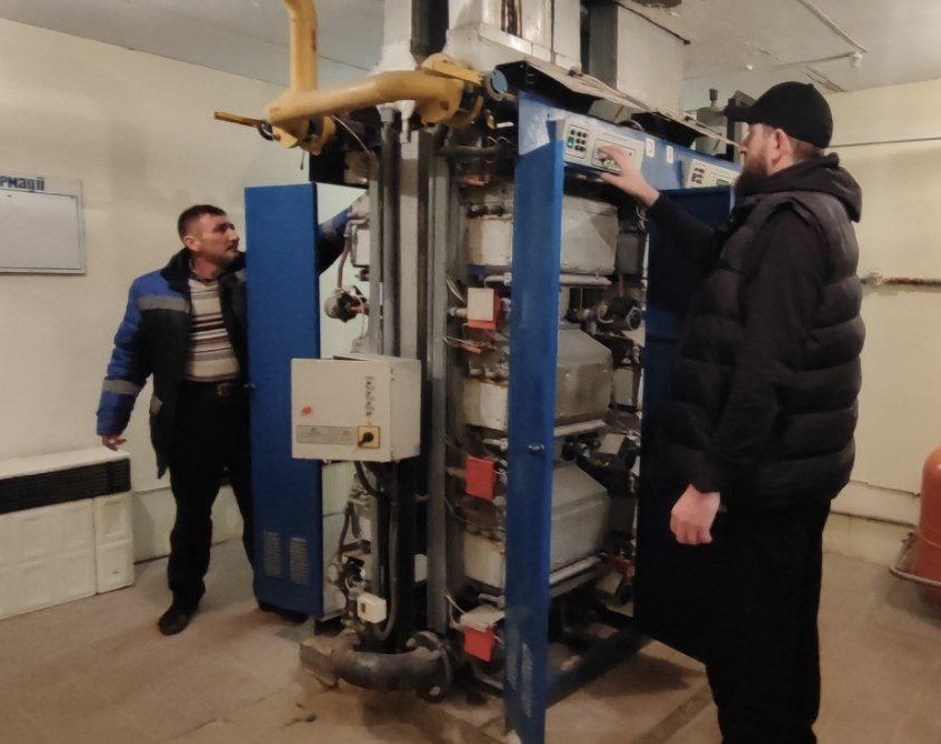 Специалисты из Кабардино-Балкарии переведены на круглосуточное дежурство из-за непогоды в Херсонской области