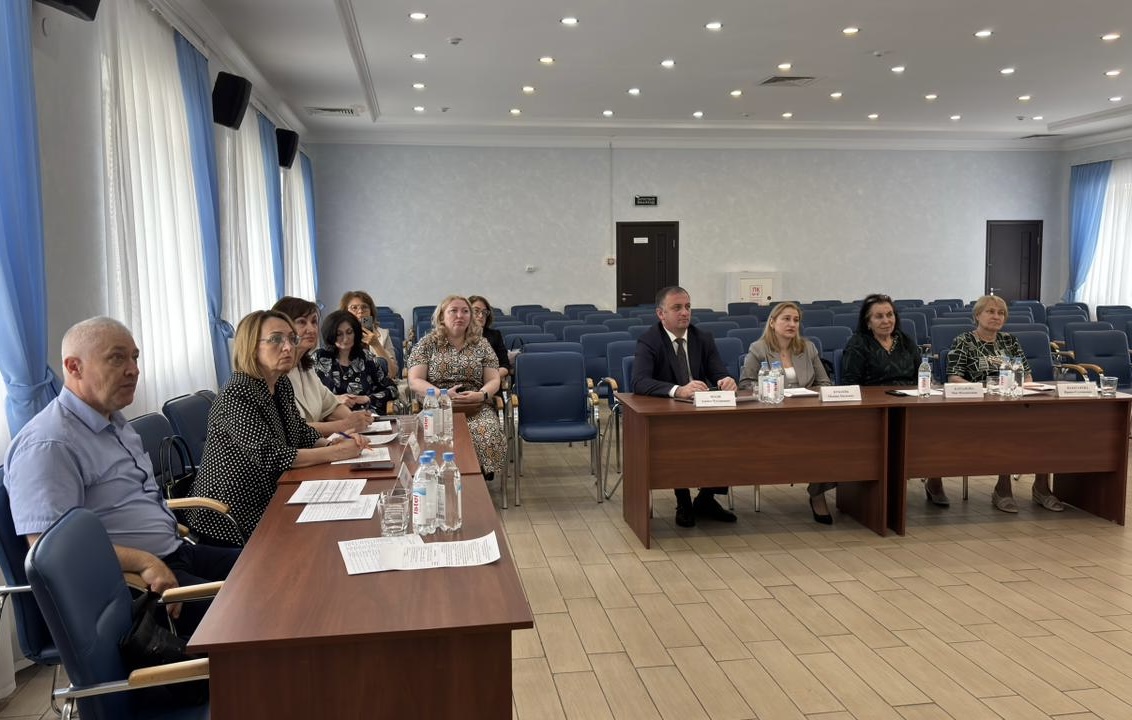 В Минпросе КБР провели очный этап конкурса «Лучшим учителям»