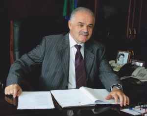 Мухамед Огузов: стихотворение к празднику 