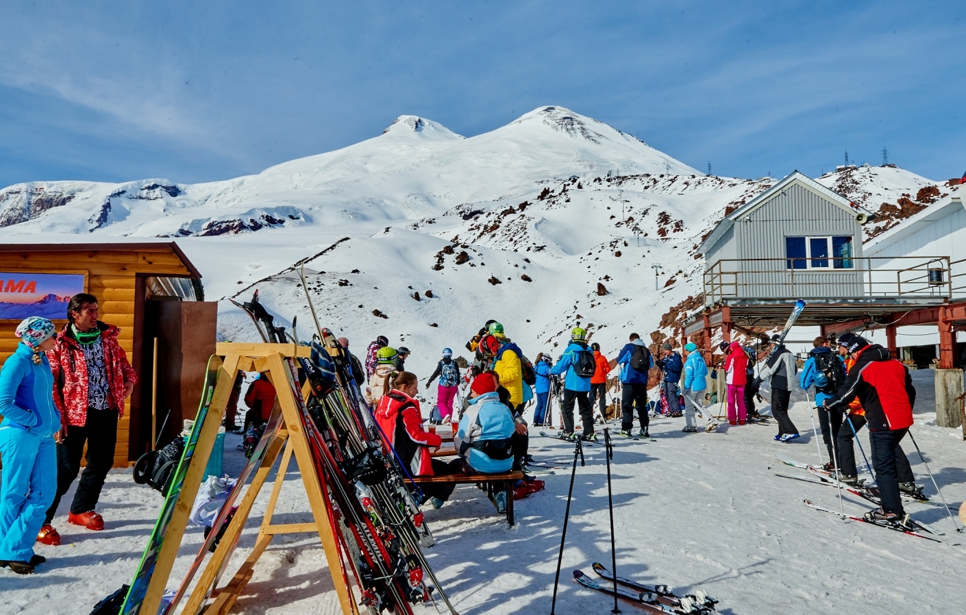 В отелях Приэльбрусья могут одновременно разместиться до 7000 человек