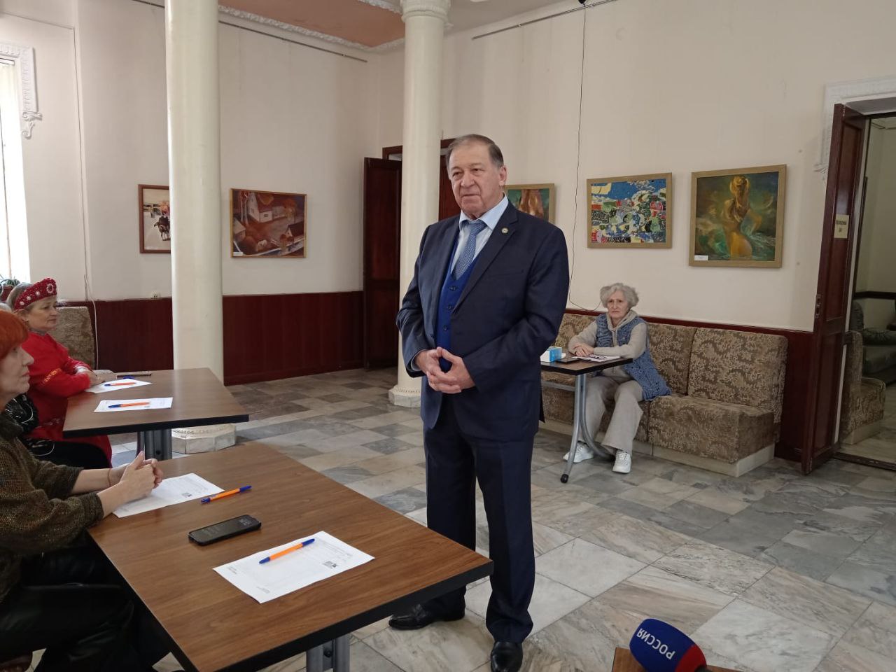 В Фонде культуры КБР прошла всероссийская просветительская акция «Россия – семья семей»  