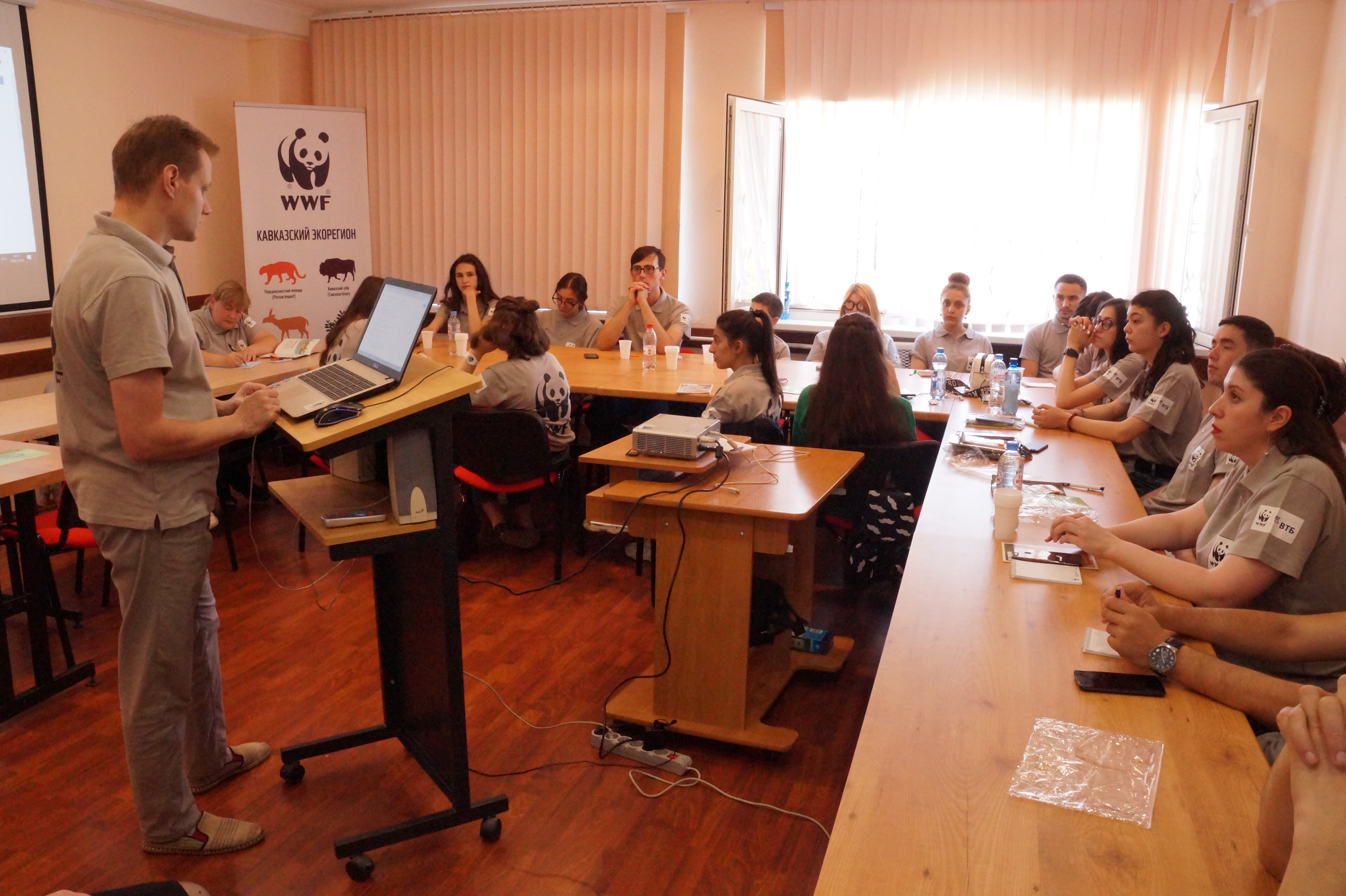  В Нальчике волонтеры прошли экологическую подготовку