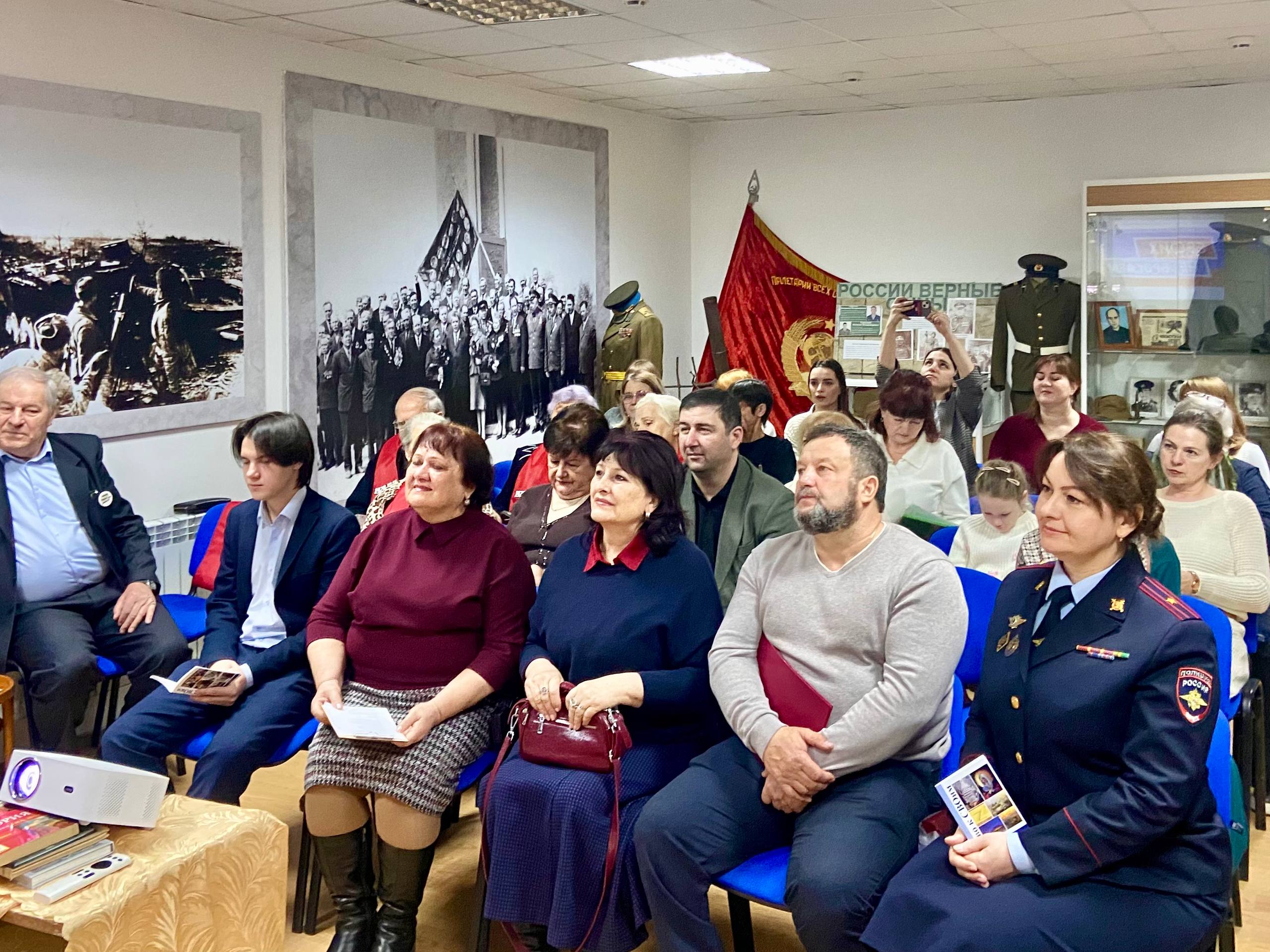 Произведения майора полиции из Прохладного вошли в федеральный литературный сборник