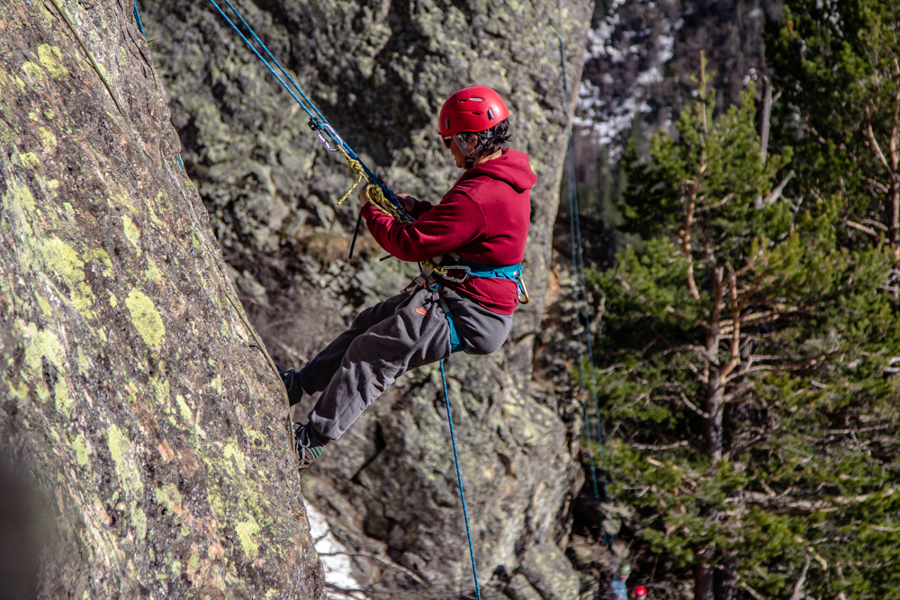 В КБР завершились курсы подготовки гидов-проводников