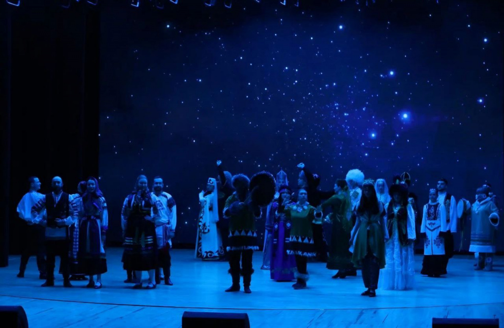 photo_5276241262010898467_y (1).jpeg