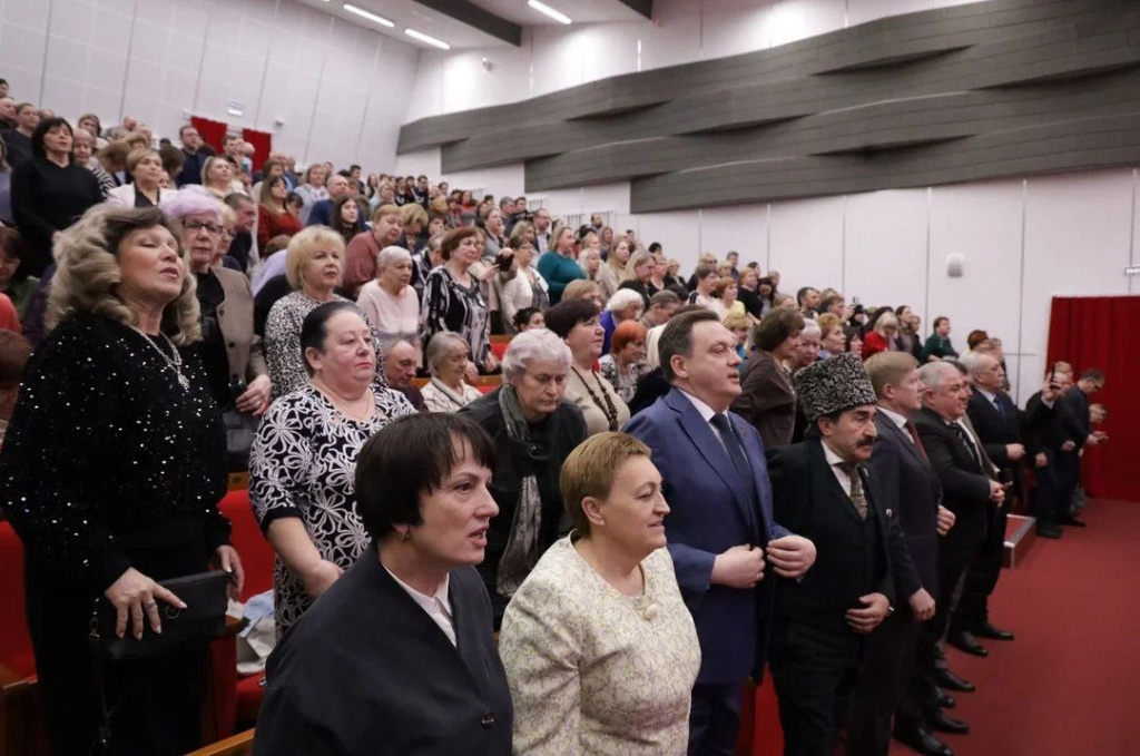 photo_5276241262010898466_y (1).jpeg