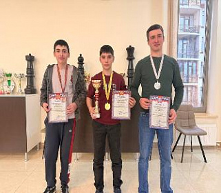 Шахматный турнир ко Дню матери