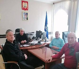 Глава Эльбрусского района встретился с гостями из Федерации альпинизма России