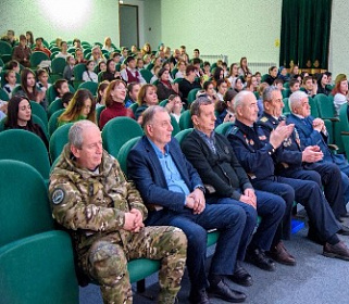 Во Дворце культуры имени Кайсына Кулиева в Тырныаузе прошел районный слёт «Герои Отечества: наследие и будущее»
