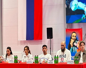 Олимпийские чемпионы поделились опытом с молодыми тхэквондистами