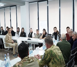 Важный разговор студентов и ветеранов